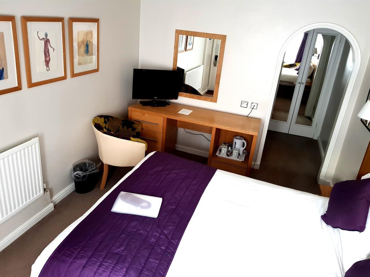 Double Room,664044771:JPEG