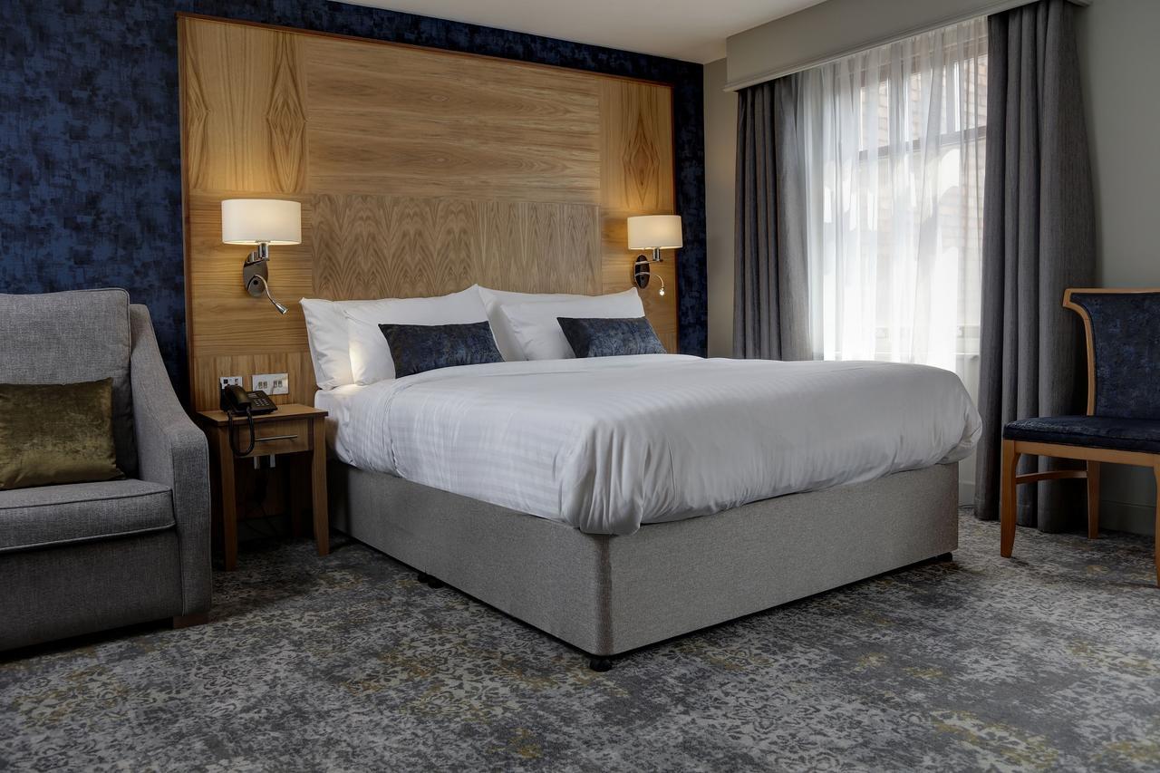 Premium Queen Room with One Queen Bed and One Sofa Bed,664713507:JPEG