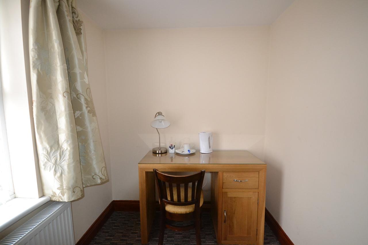 Single Room,664779777:JPEG