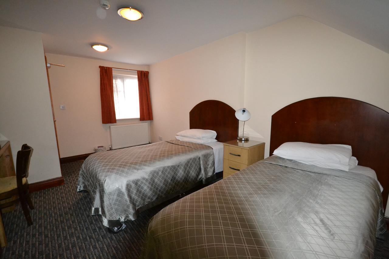 Triple Room,664783986:JPEG