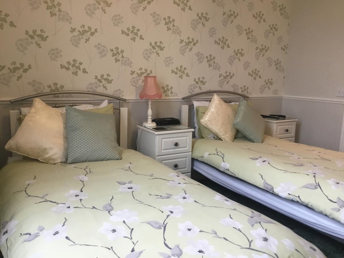 Standard Twin Room,779881476:JPEG