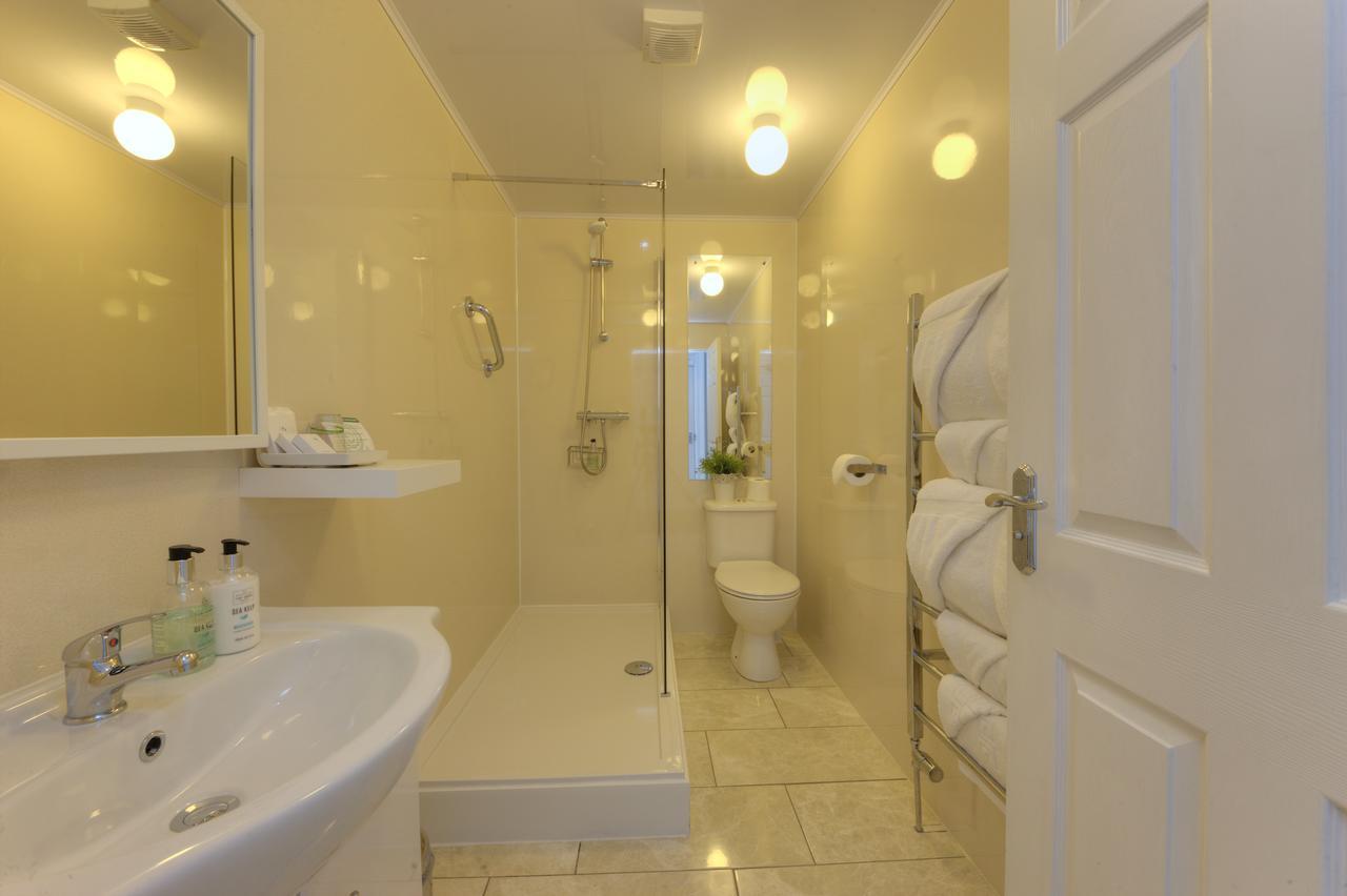 Twin Room,1248941131:JPEG