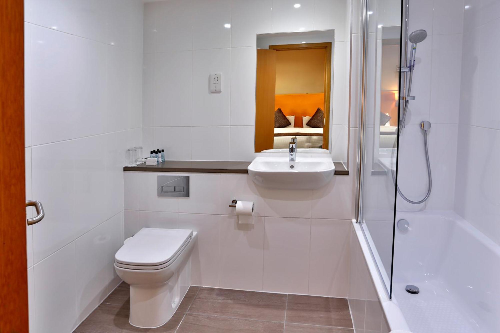 Standard King Room,700870504:JPEG