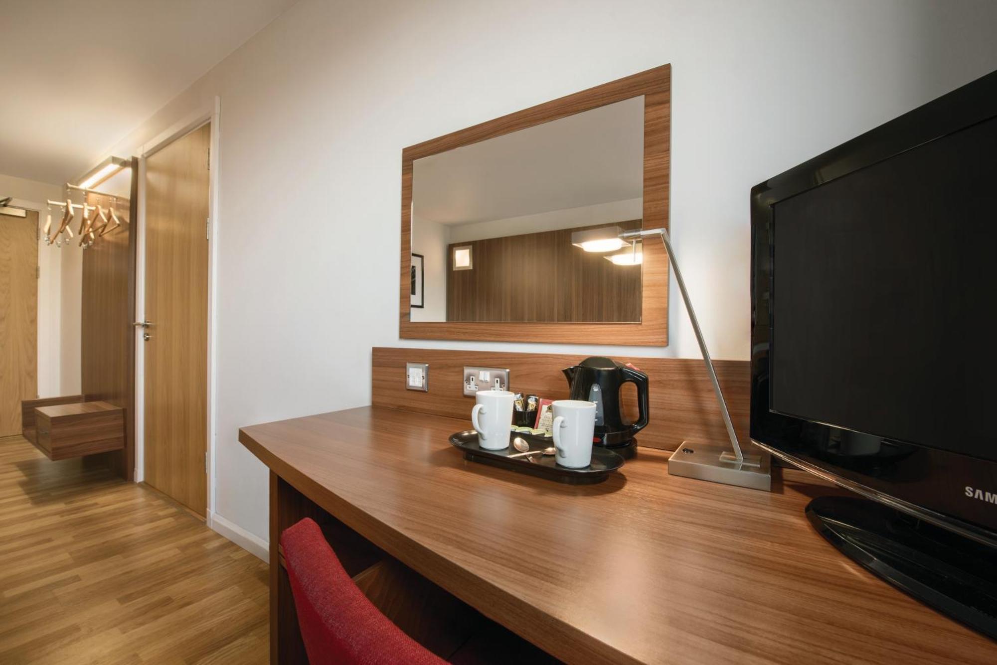 Twin Room - Non-Smoking