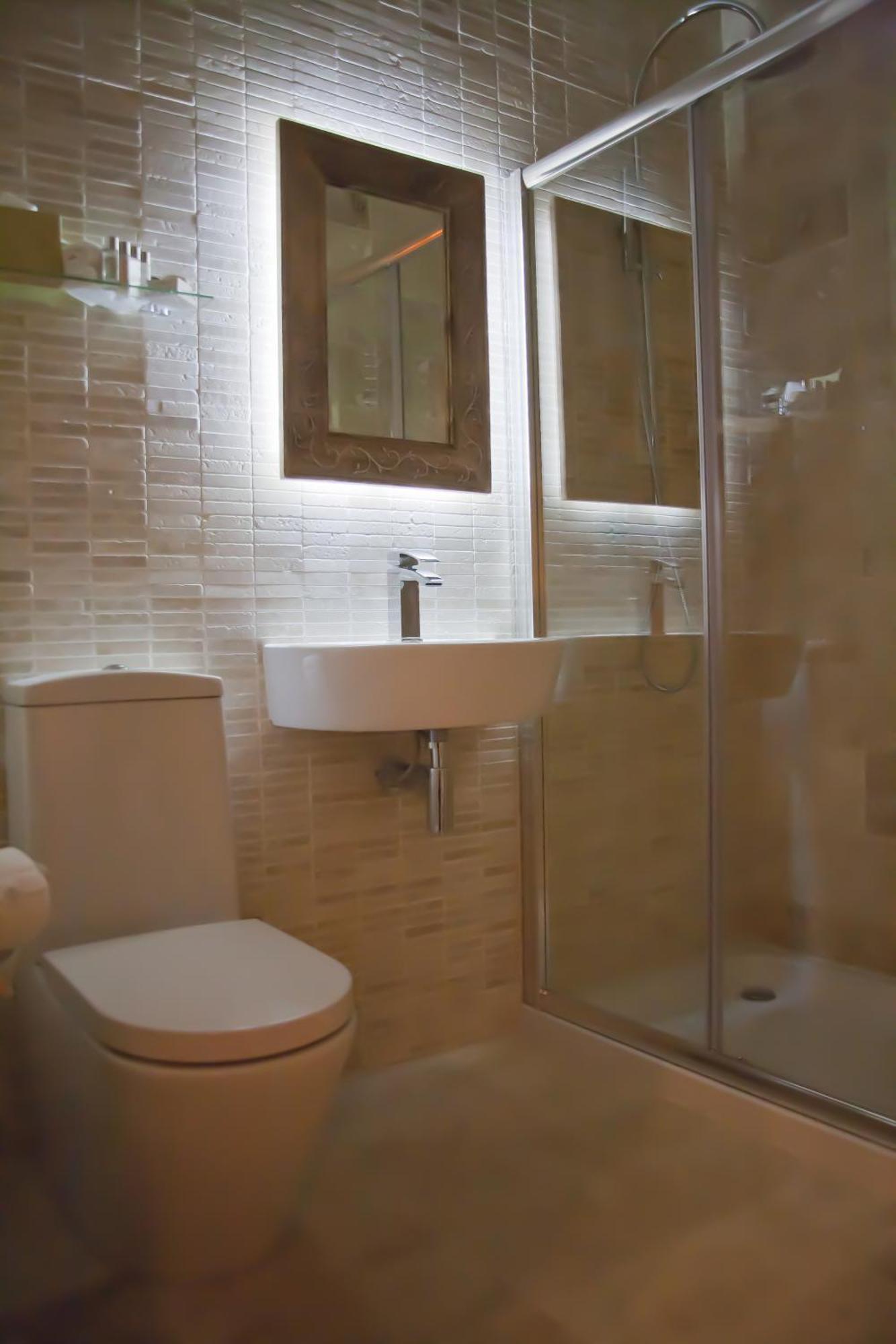 Deluxe Double Room,1641748348:JPEG