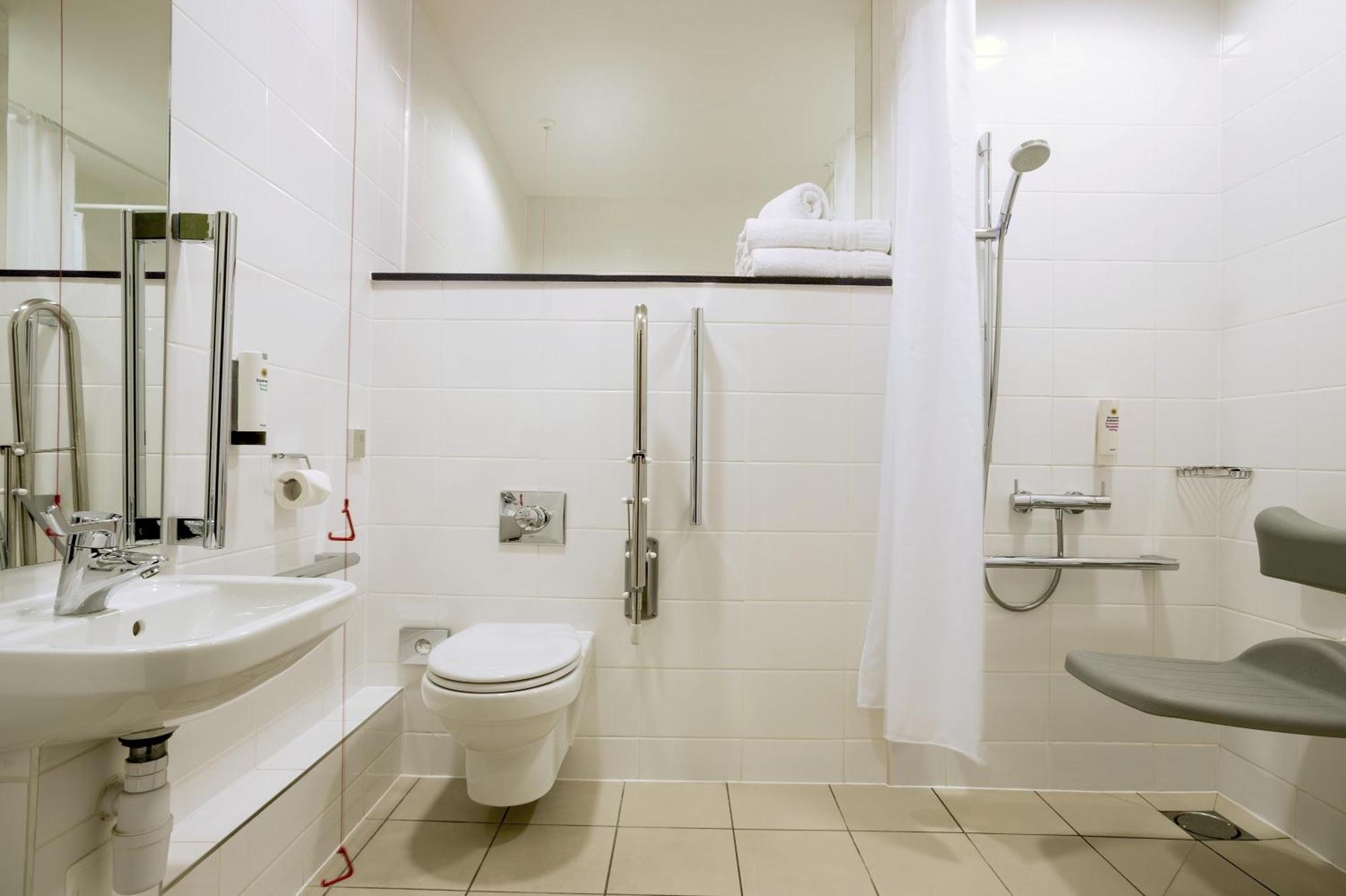 Accessible Double with Window,1208741209:JPEG