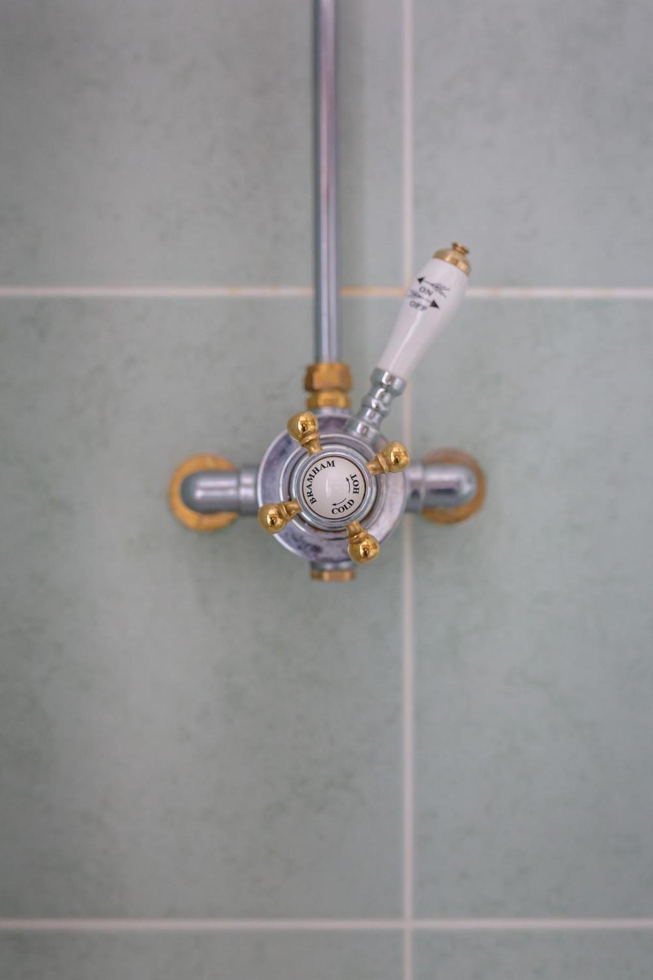 Family Room,1011622363:JPEG