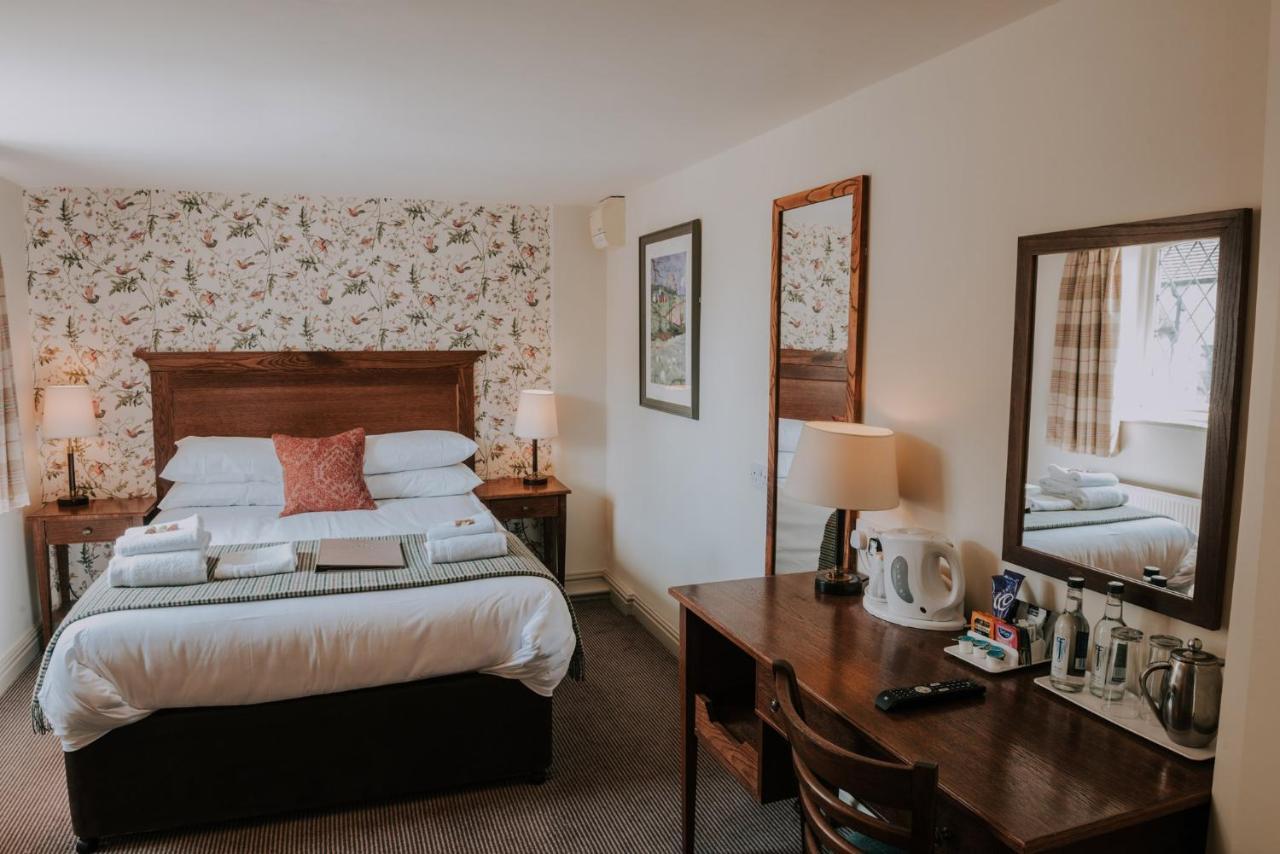 Standard Family Room,718391095:JPEG