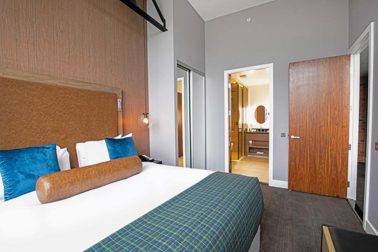 Executive Suite 1 Bedroom 1 King Sofa Bed Kitchen Kitchen,724566787:JPEG
