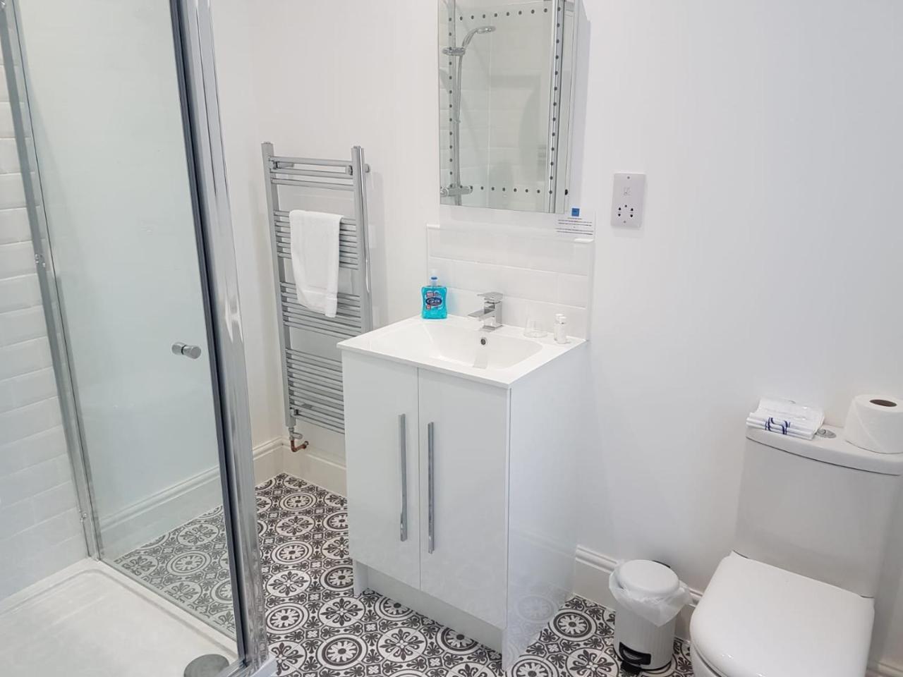 Double Room,728486665:JPEG