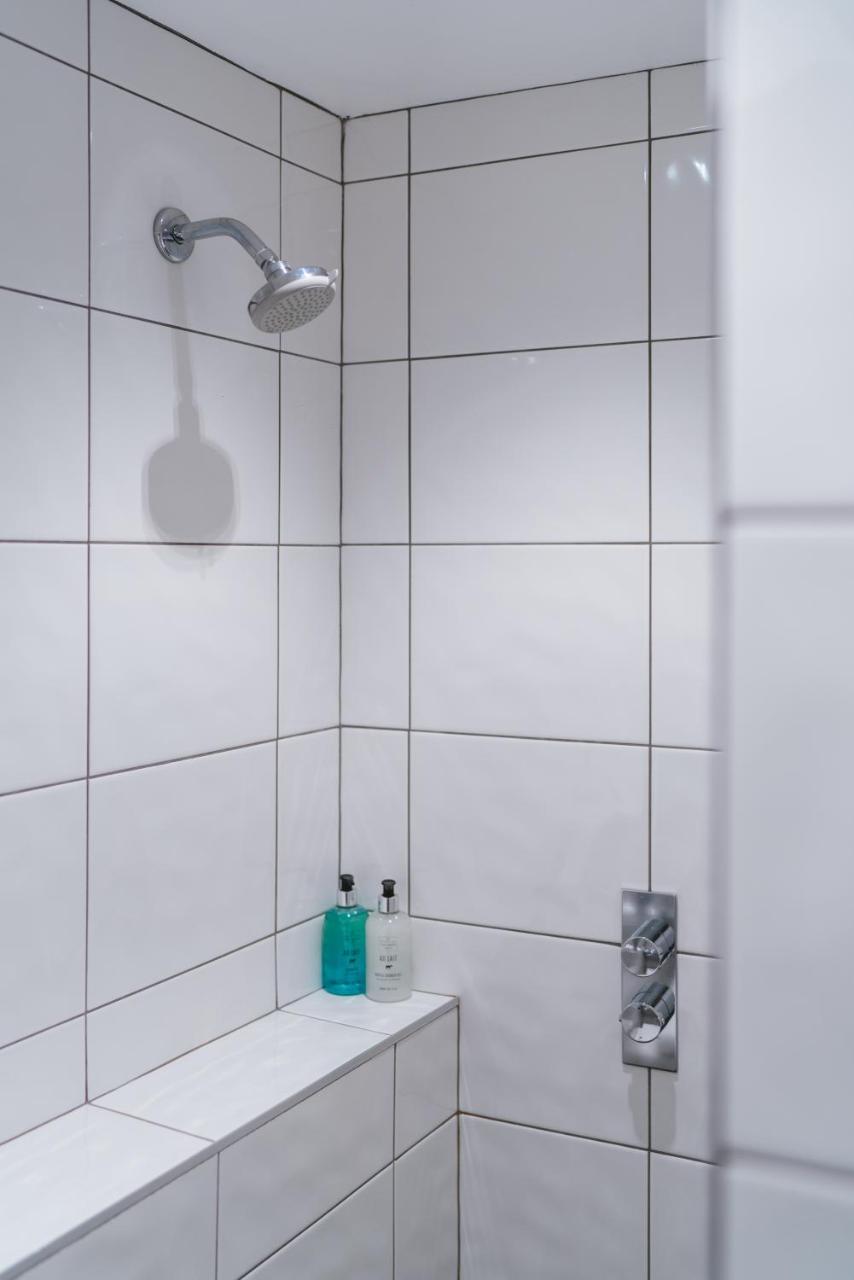 Deluxe Double Room,1102902093:JPEG