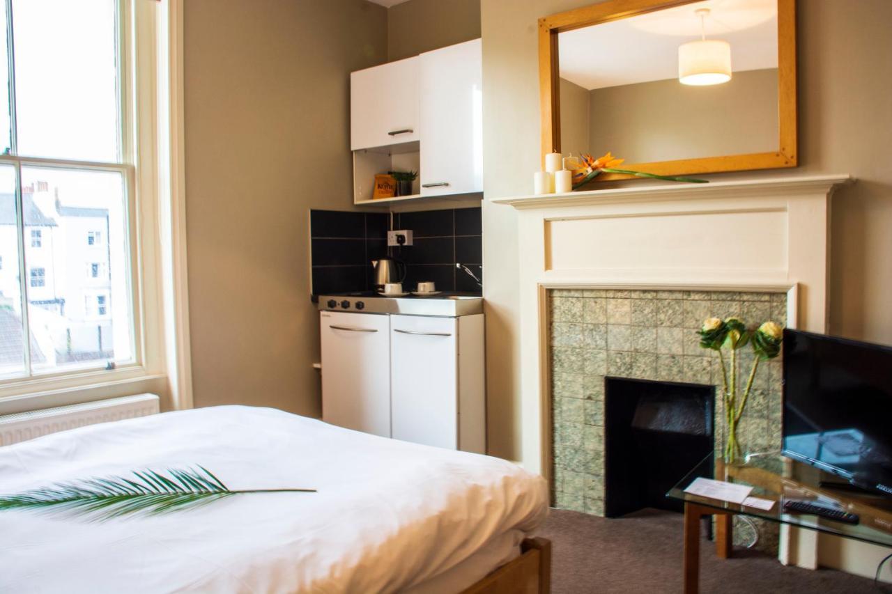 Small Double Room,742820026:JPEG