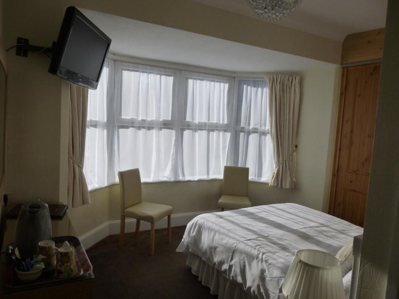 Double Room with Shower,784286874:JPEG