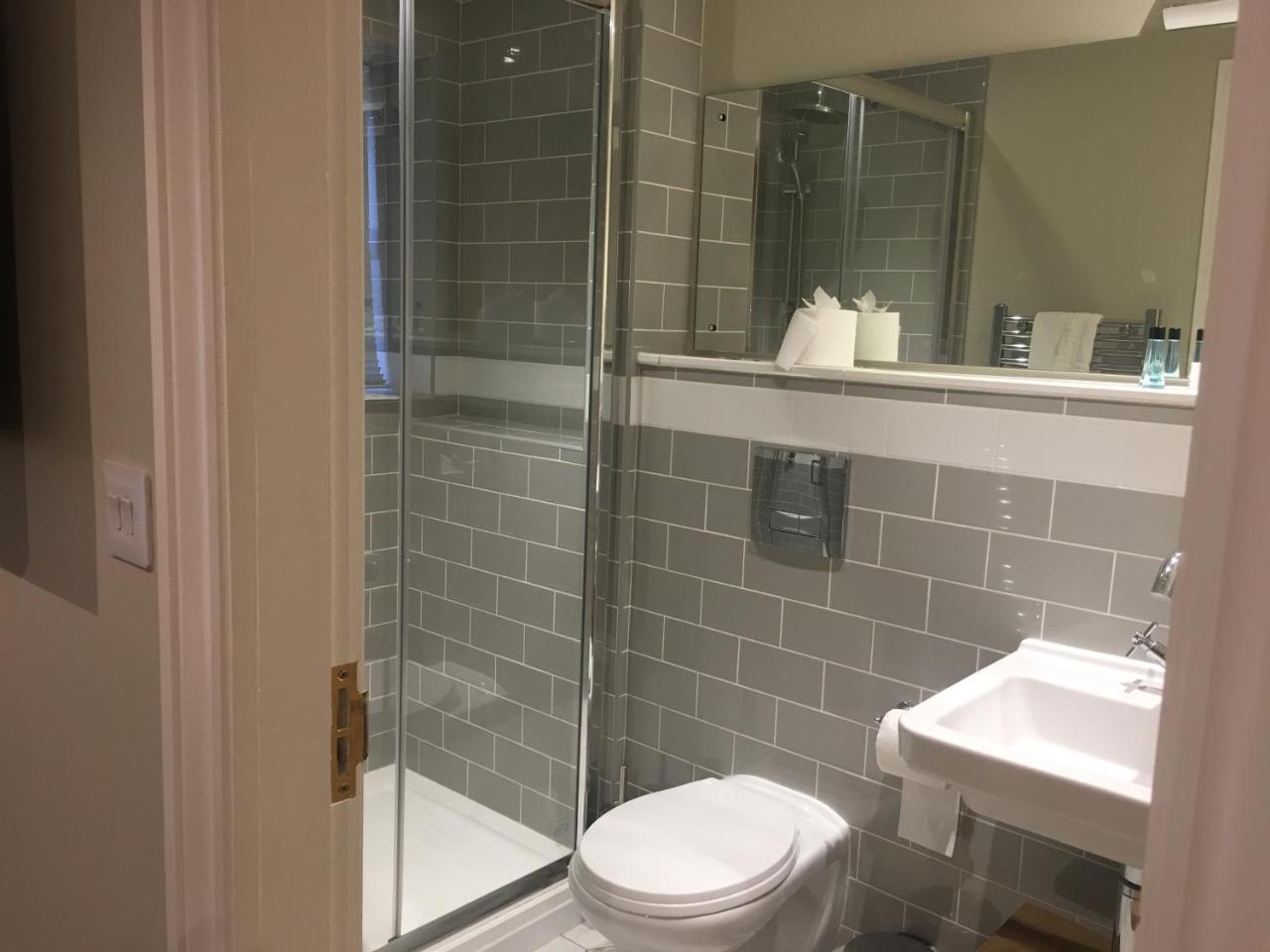 Superior King Room,746939789:JPEG