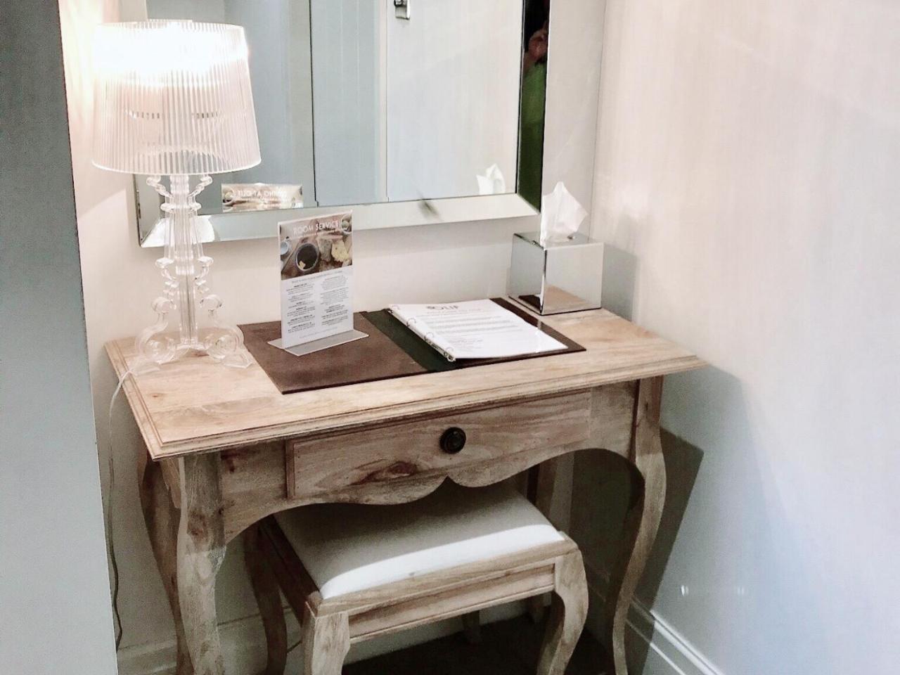 Deluxe King Room,753008309:JPEG