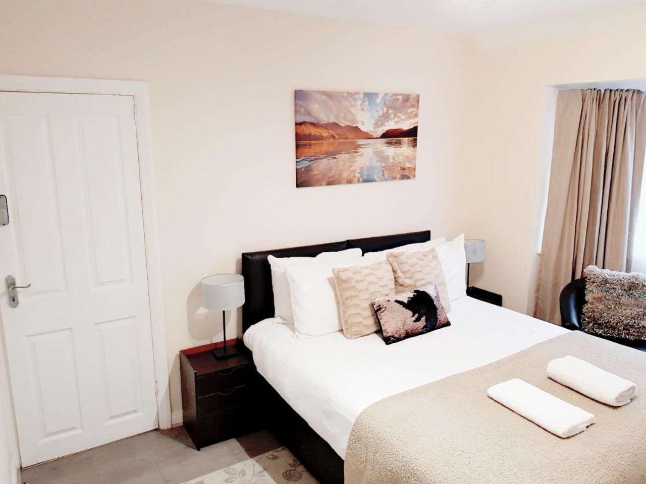 Deluxe Double or Twin Room,754190353:JPEG