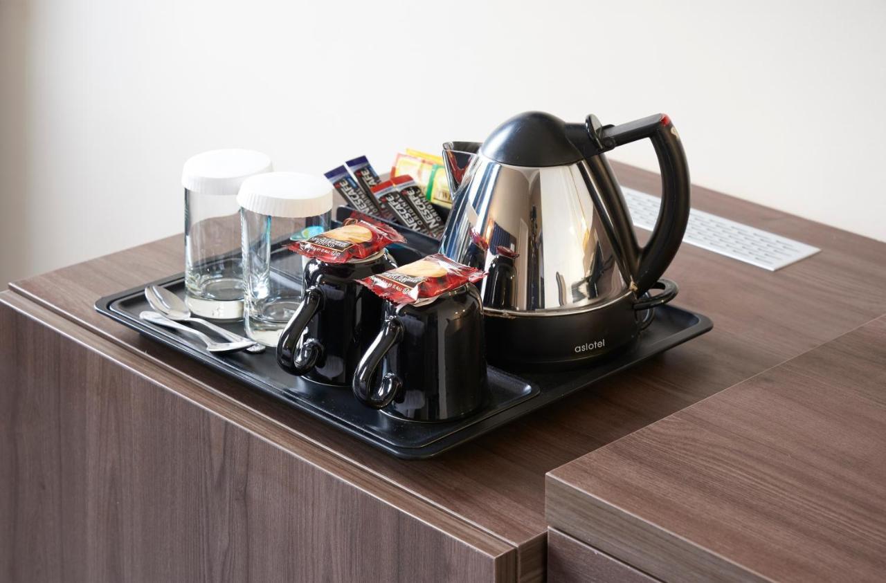 Family Room,1076948851:JPEG