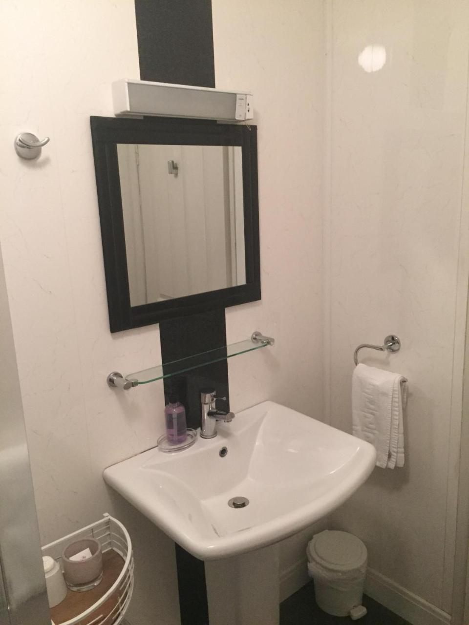 Family Room,758616622:JPEG
