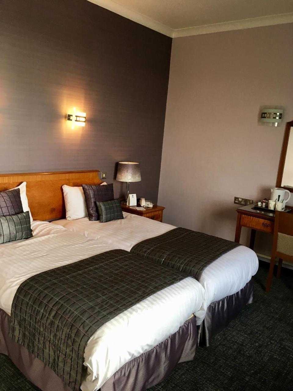Standard Twin Room - Non-Smoking