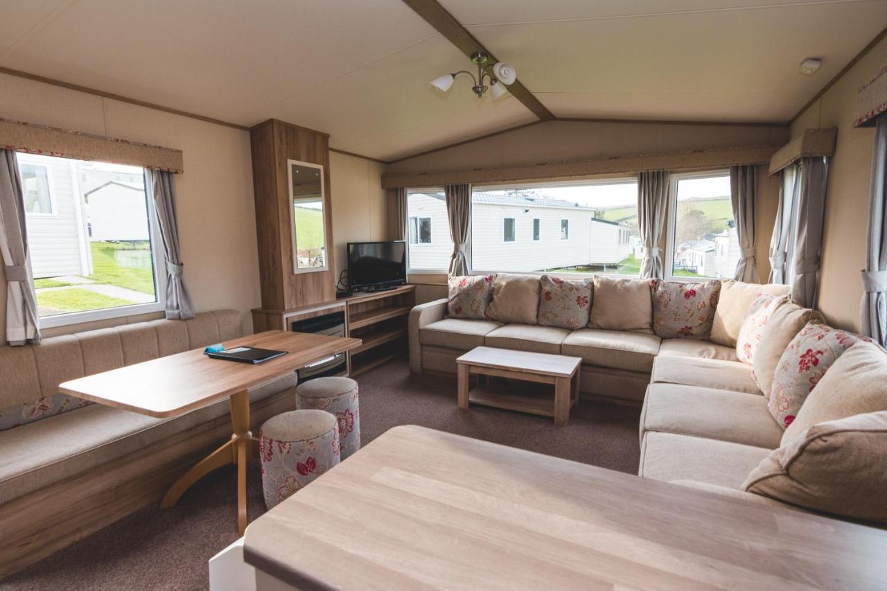 Superior Caravan 2 (pet friendly)