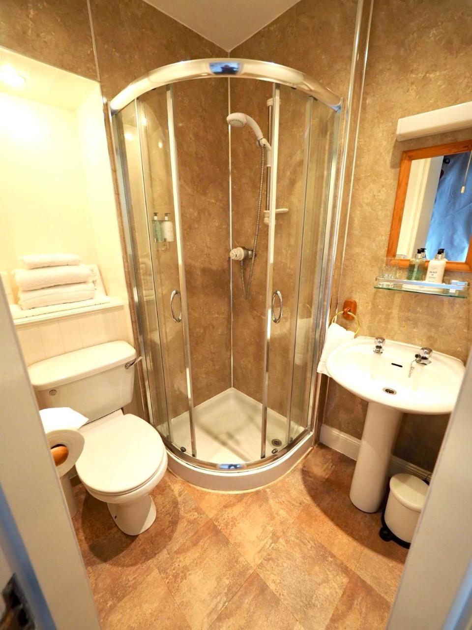 Double Room,982694140:JPEG