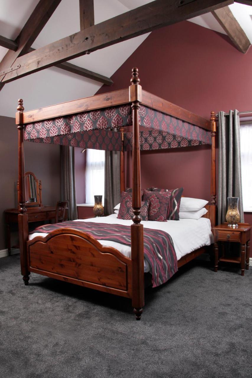Superior Double Room with Four Poster Bed en Suite