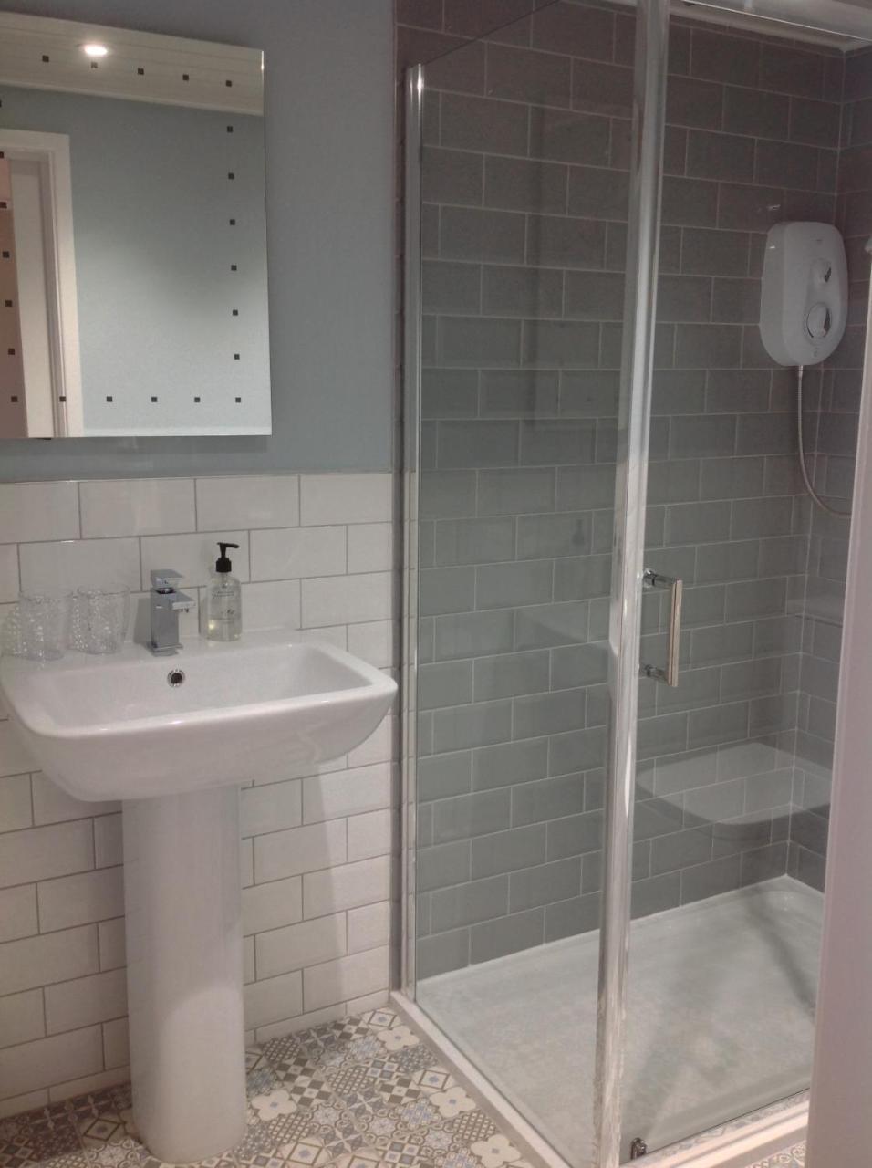 Standard Twin Room,1302558214:JPEG