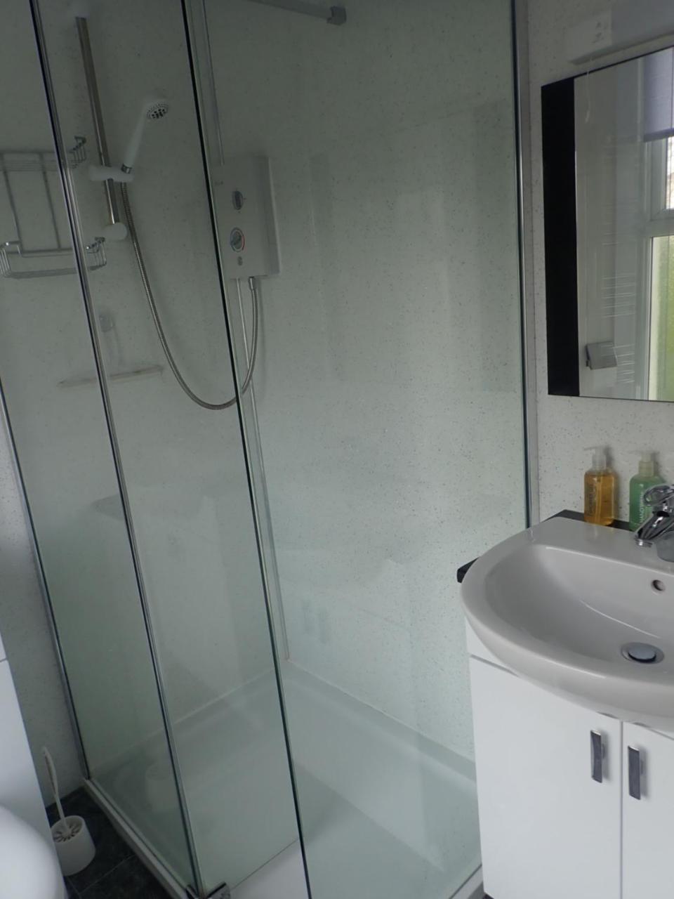 Family Room,1203517594:JPEG