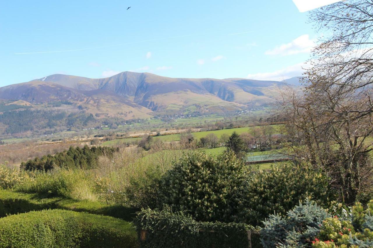 Cosy Double Room with Mountain View