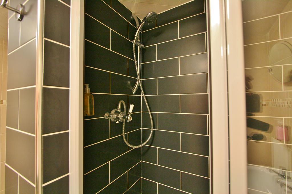 En Suite Double Room,79369632:JPEG