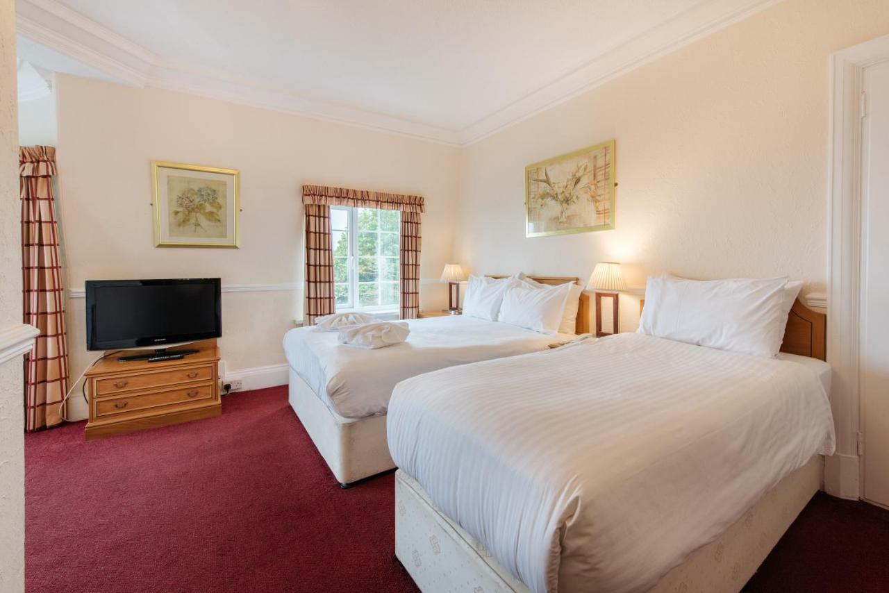 Executive Family Room of 3