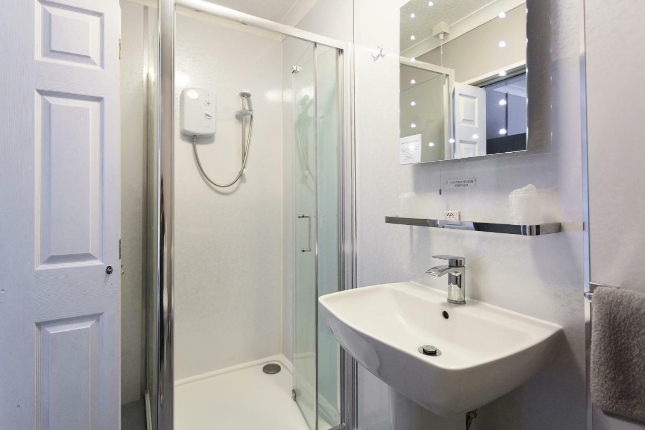 Triple Room with Private Bathroom,1563274744:JPEG