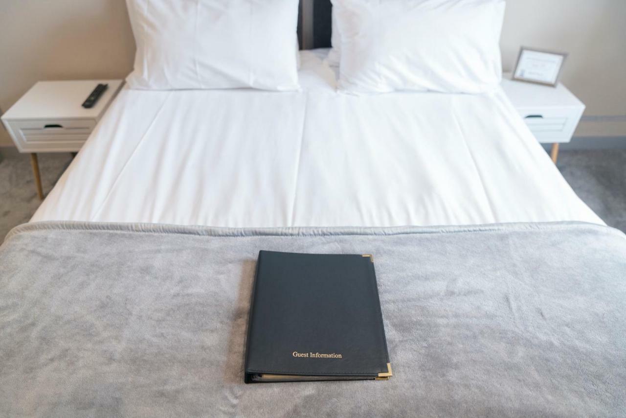 Premium 4 Bed Room,815989901:JPEG