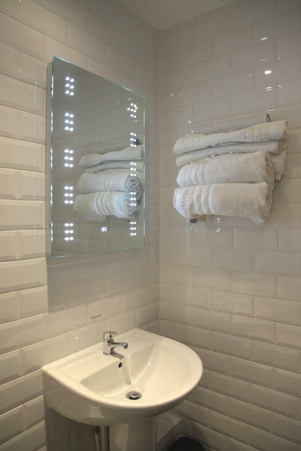 Business Class Double Room,1215435583:JPEG