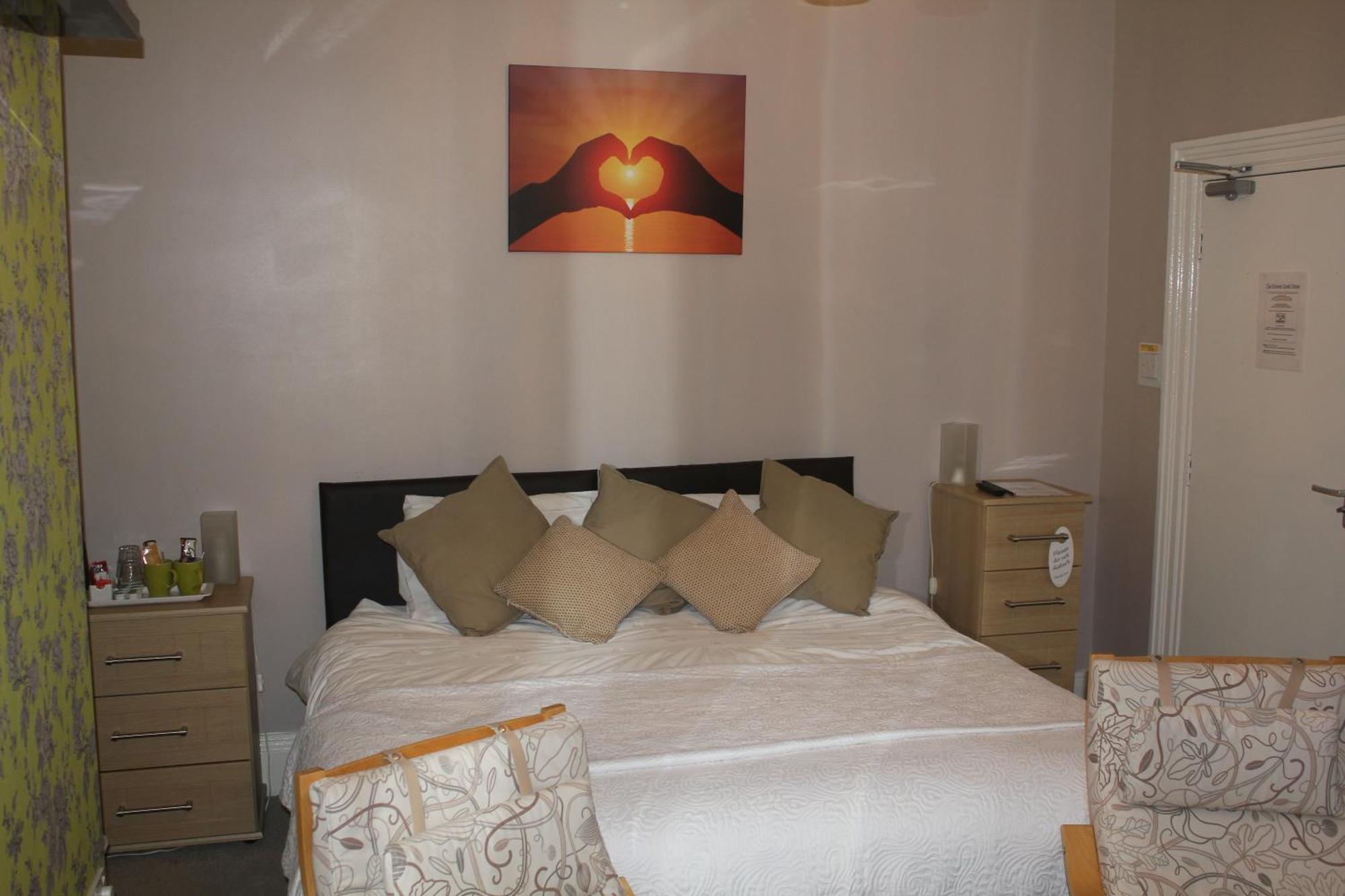 Double Room,664967325:JPEG