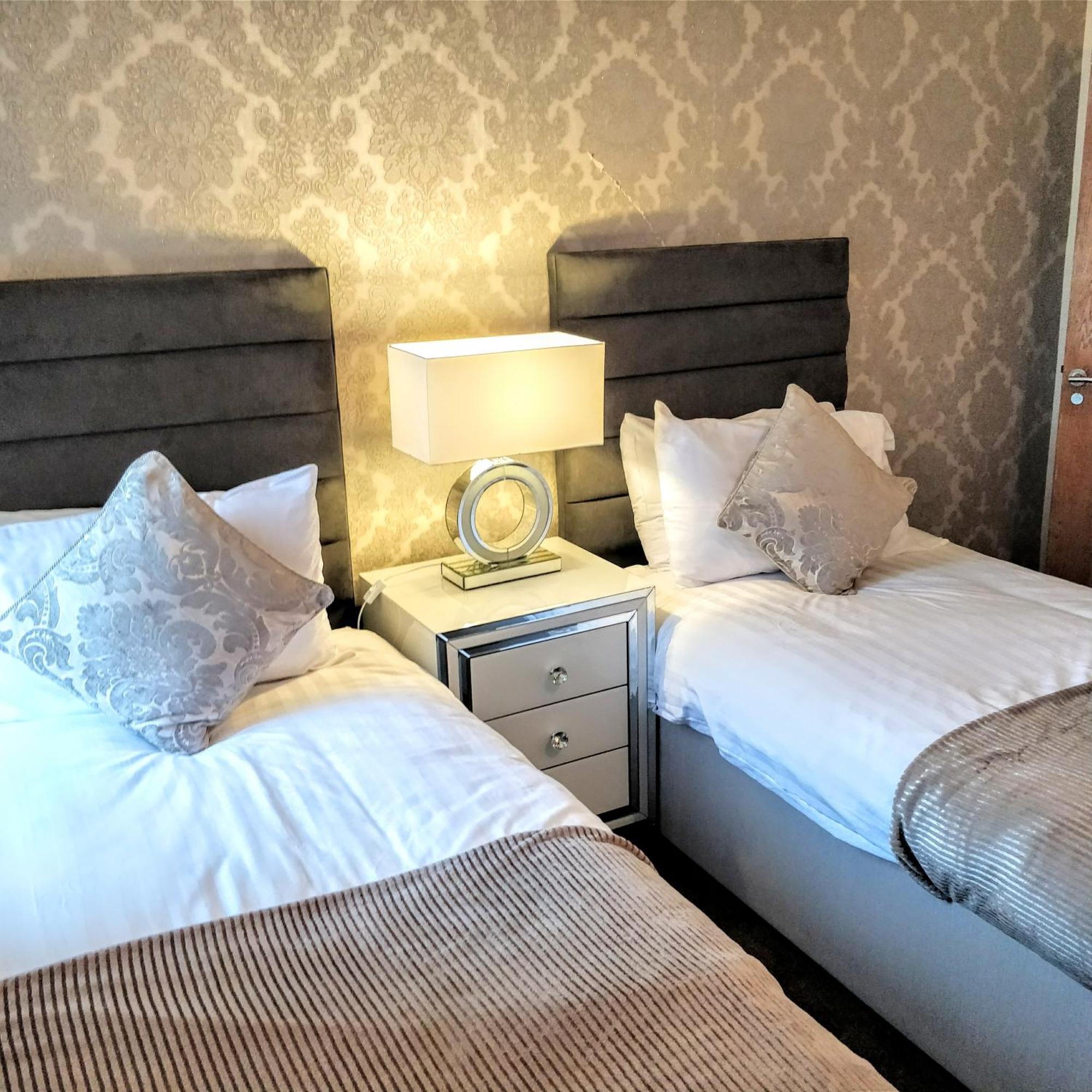 Deluxe Twin Room,826073252:JPEG