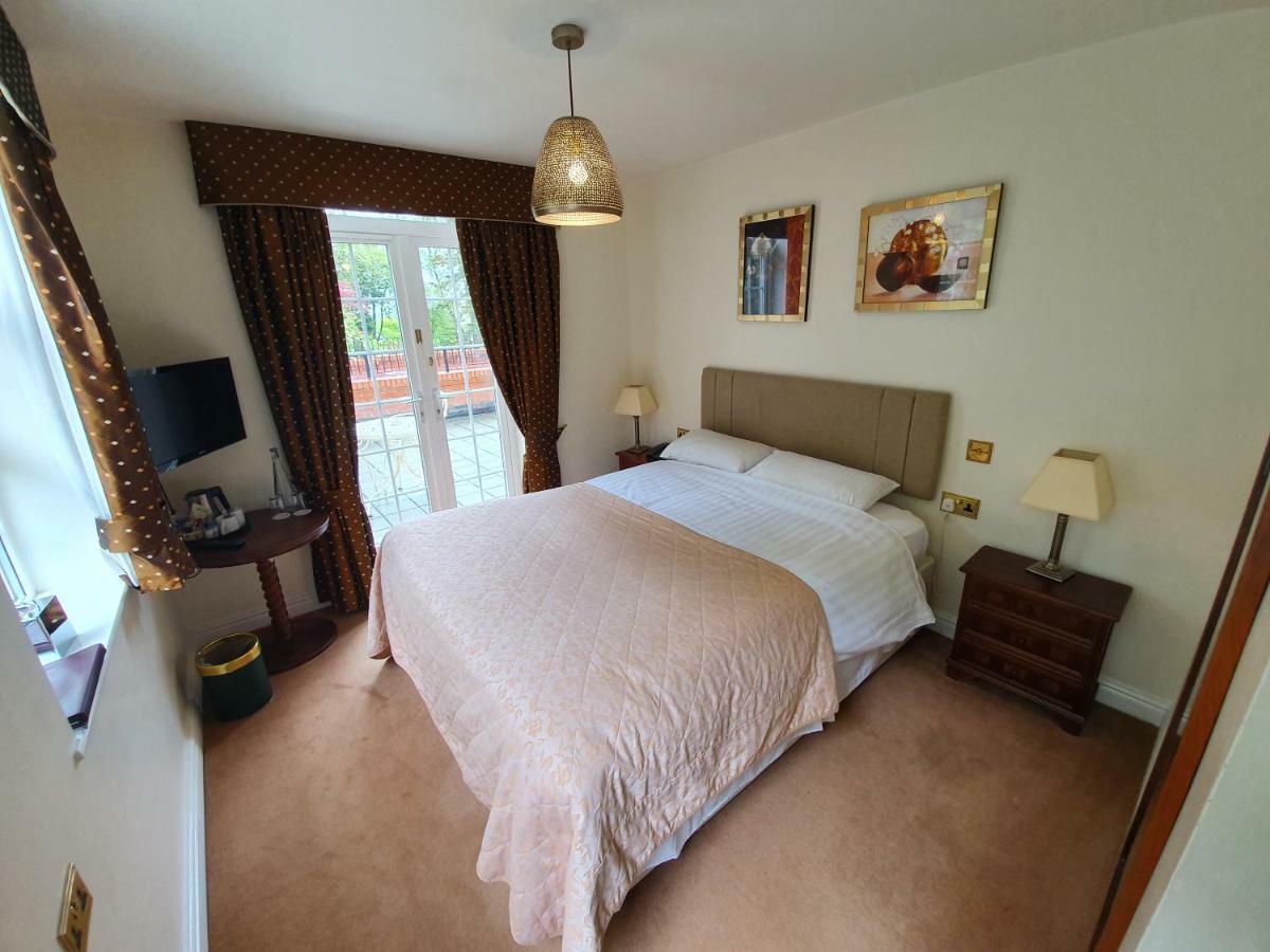 Double Room,830439956:JPEG