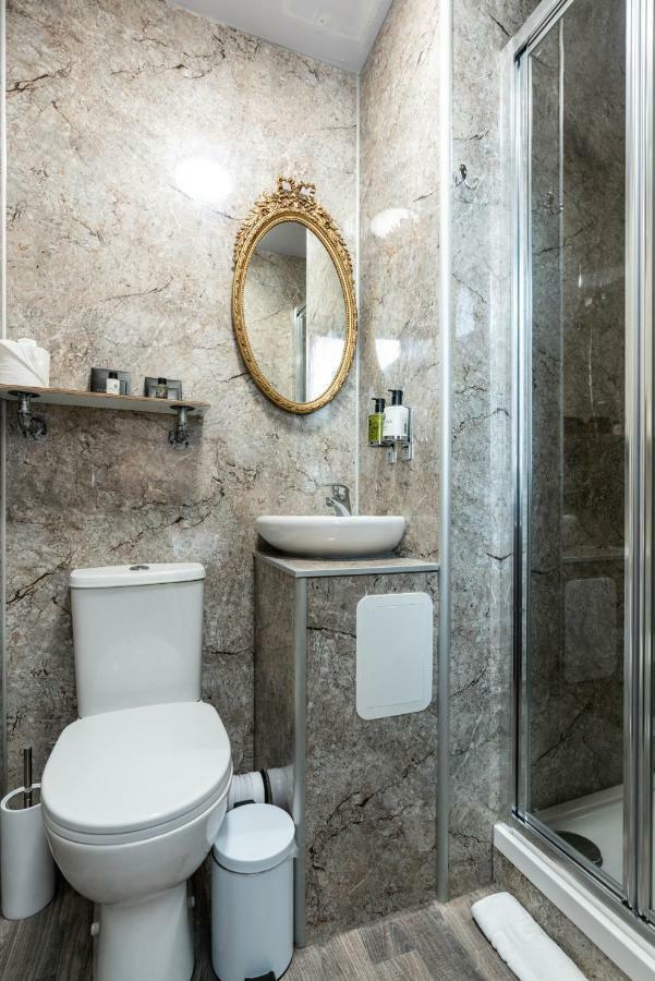 Double Room,835235738:JPEG