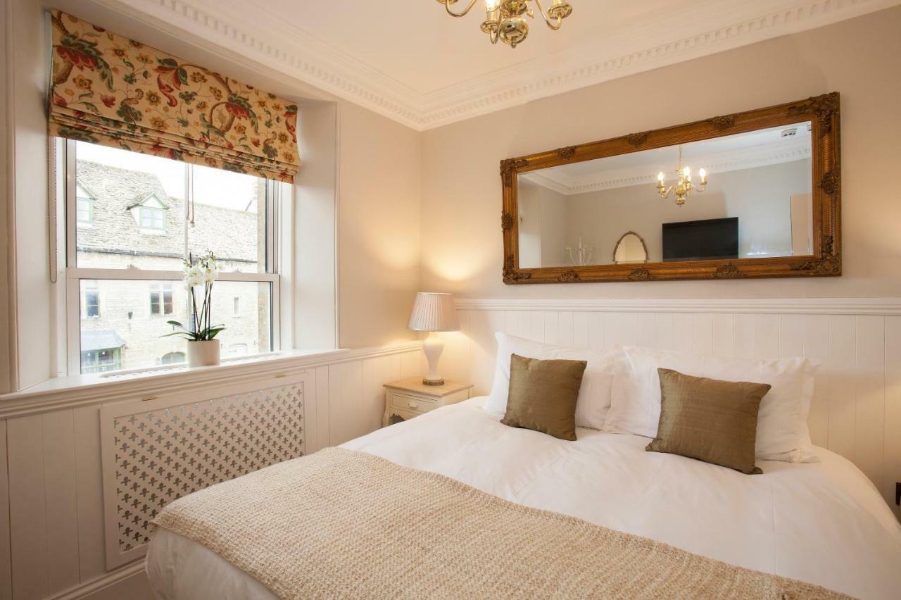 Double Room with Private External Bathroom
