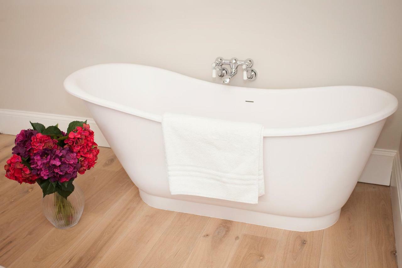 Superior King Room 3 w/bathtub