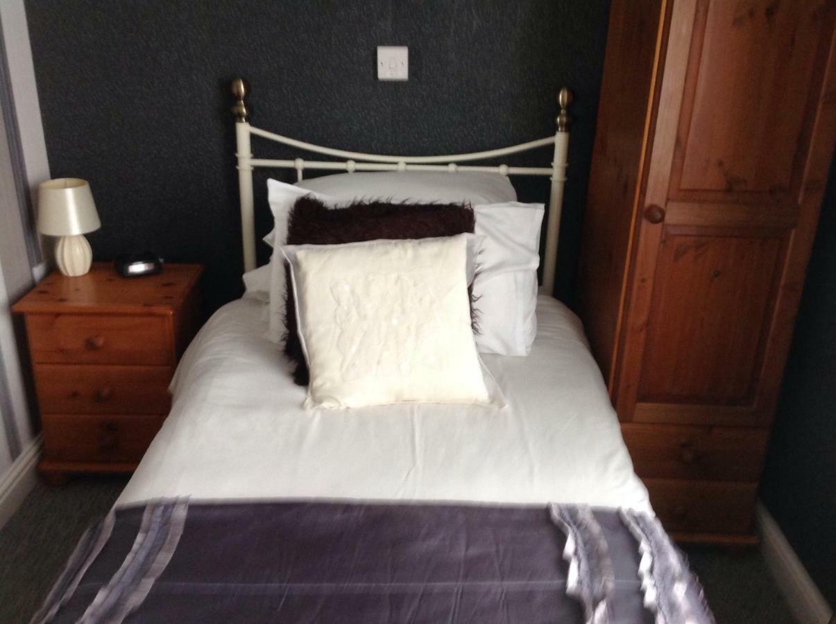 Single Room with Shower - First Floor,855681224:JPEG