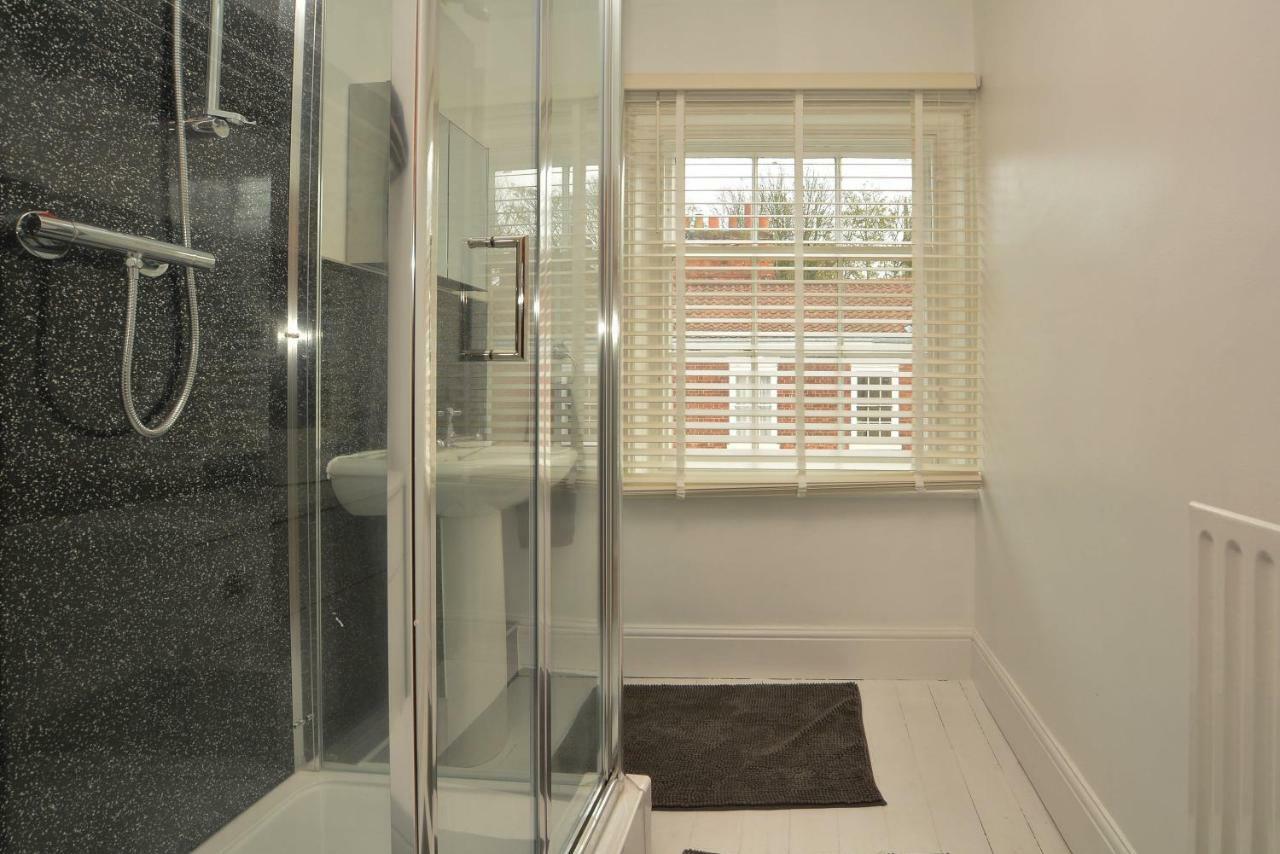 Large Double Room,1079008054:JPEG