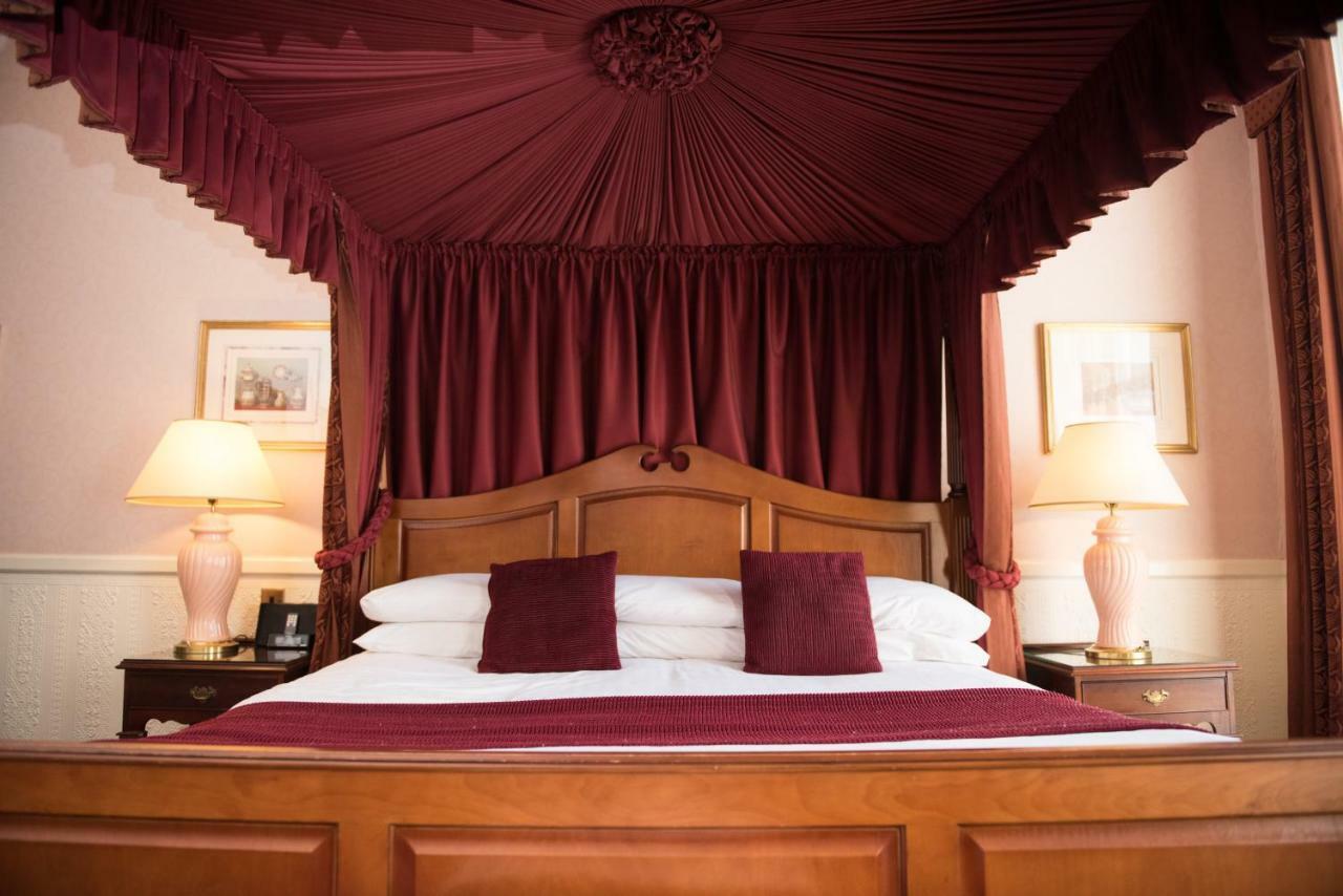 Heritage four Poster Room,1031127466:JPEG