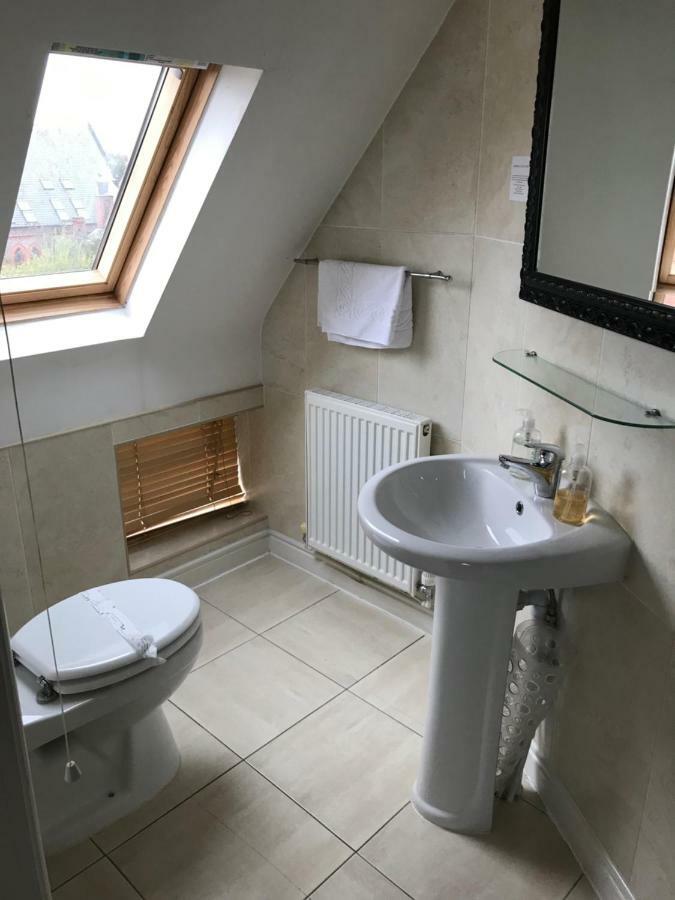 Twin Room,892978516:JPEG