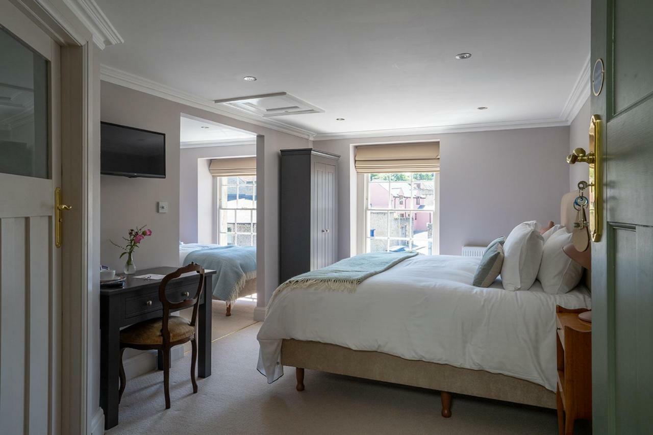 Deluxe Family Suite