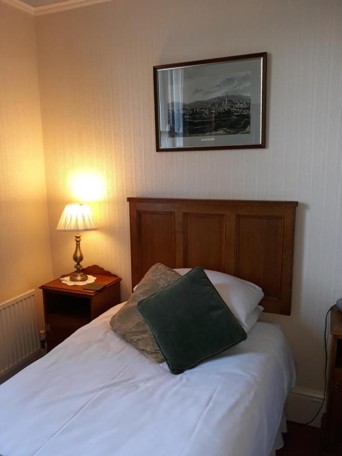 Twin Room,930819442:JPEG