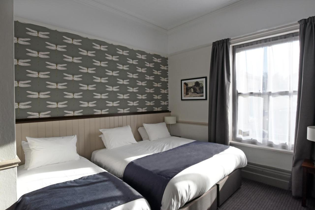 Standard Family Room,934062373:JPEG