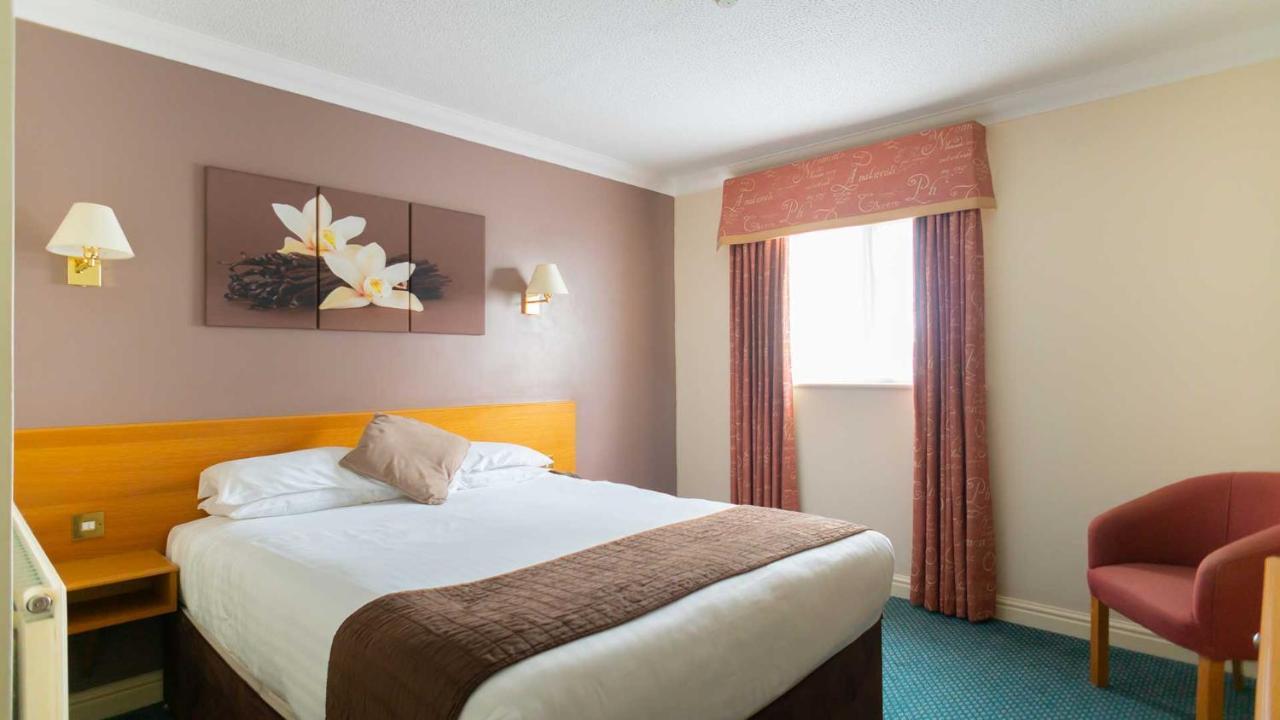 Double Room,1668047280:JPEG