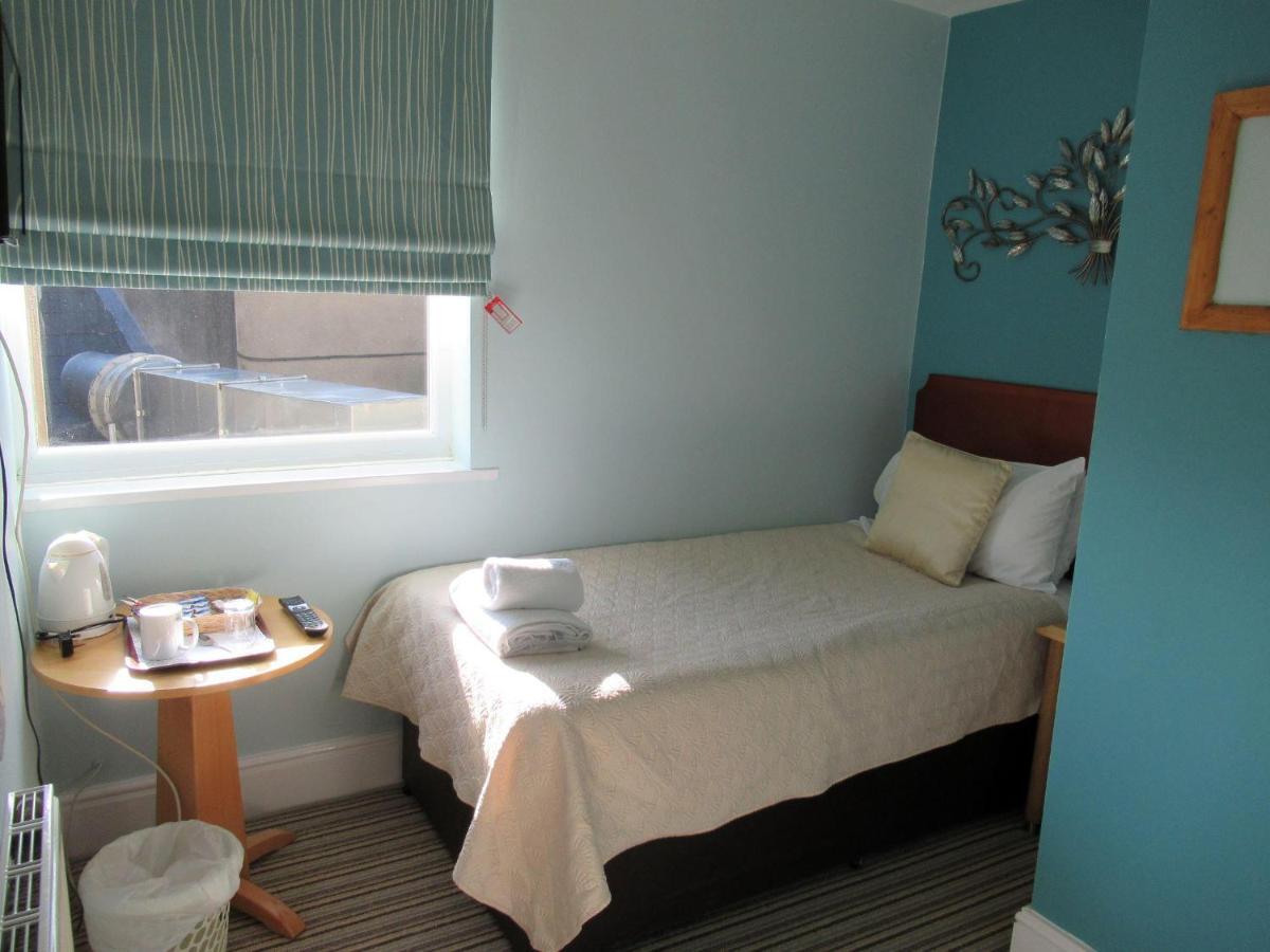 Single Room,1104992484:JPEG