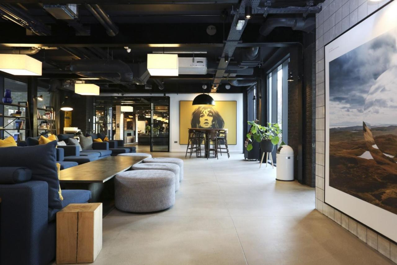 Standard Studio,965101093:JPEG